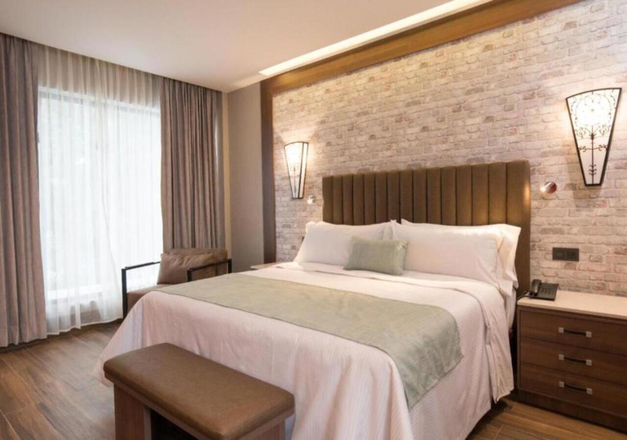 Hotel Ronda Minerva Guadalajara Exteriör bild